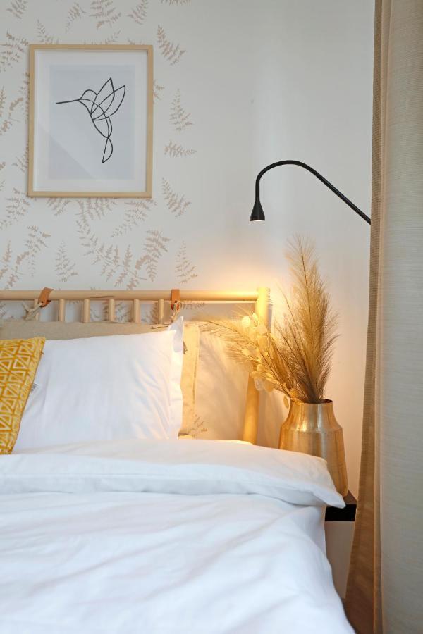 New & Cozy Studio In Ghencea + Netflix Bukares Bagian luar foto