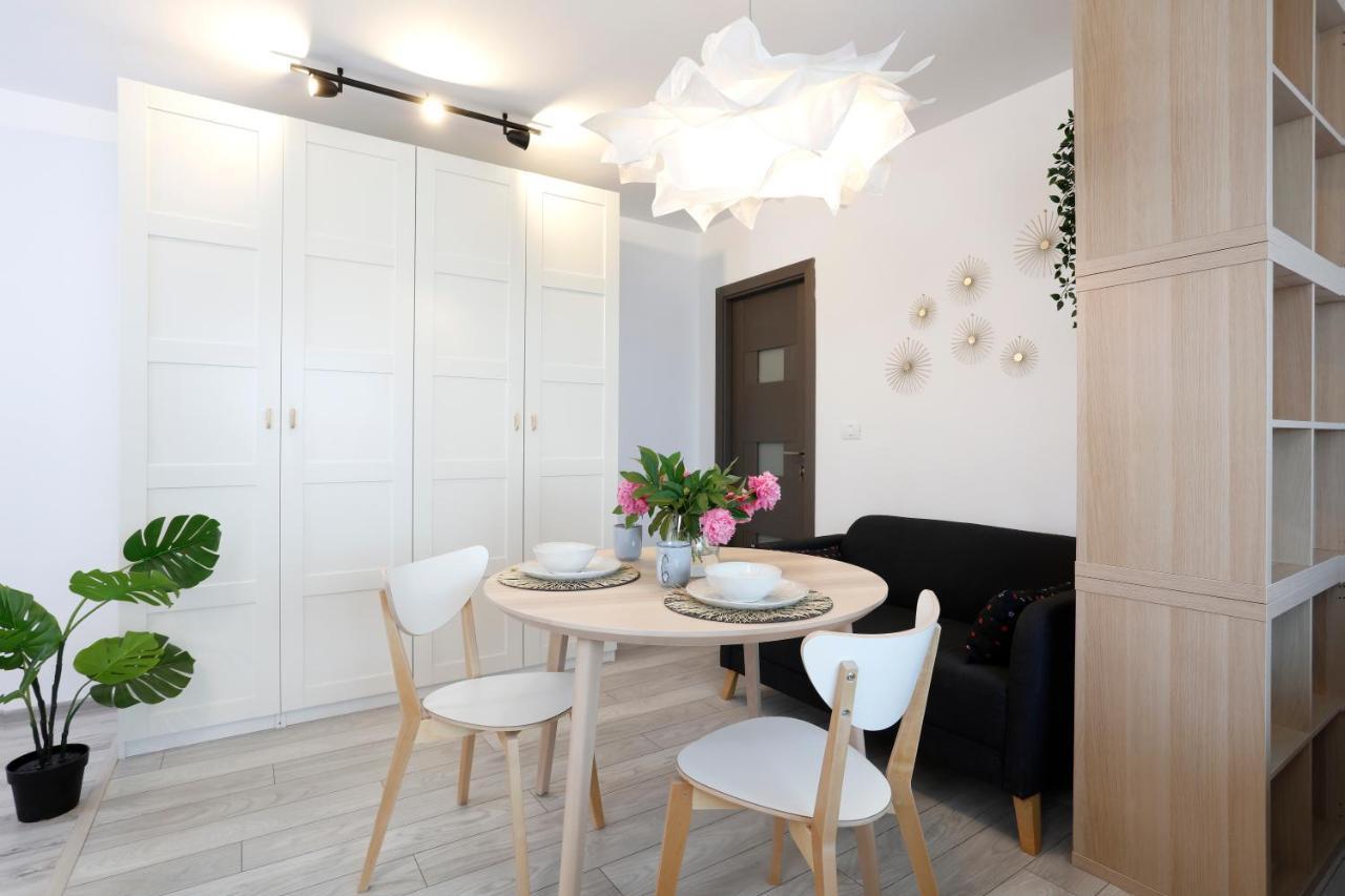 New & Cozy Studio In Ghencea + Netflix Bukares Bagian luar foto