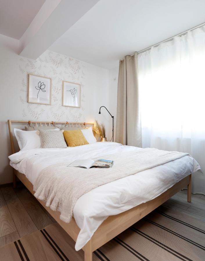 New & Cozy Studio In Ghencea + Netflix Bukares Bagian luar foto