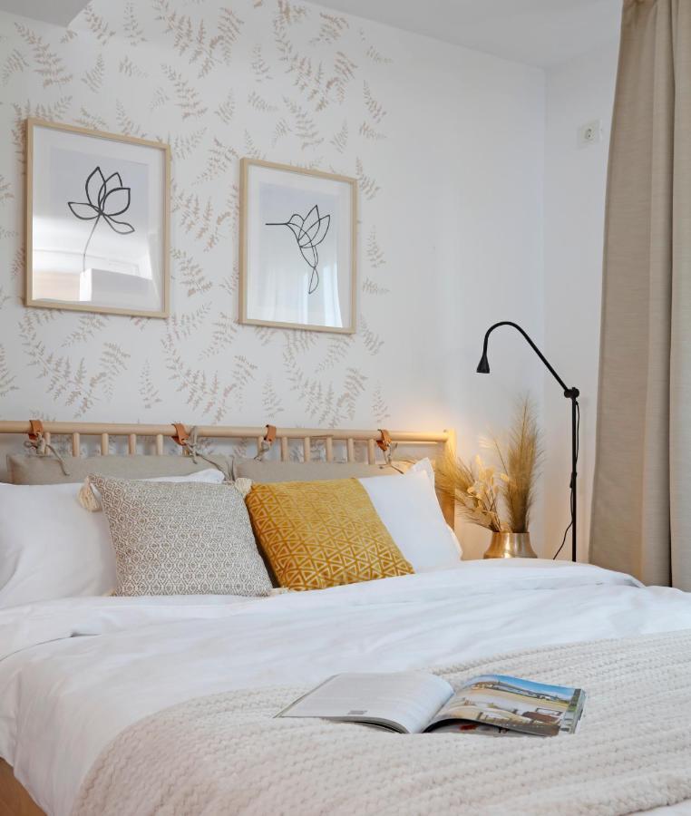 New & Cozy Studio In Ghencea + Netflix Bukares Bagian luar foto