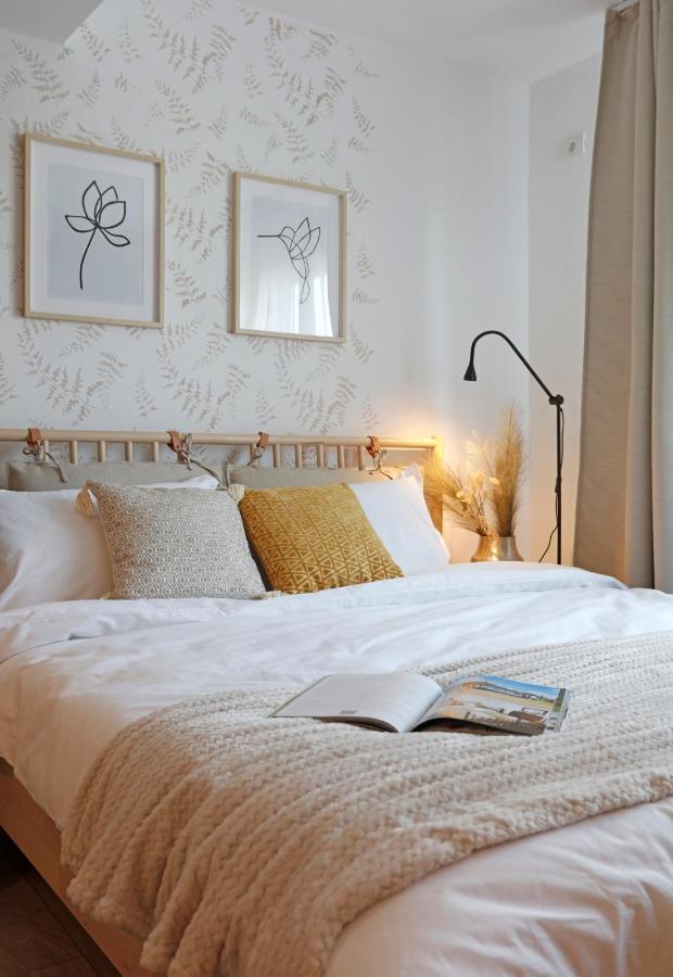 New & Cozy Studio In Ghencea + Netflix Bukares Bagian luar foto